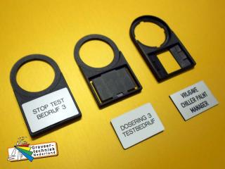 Graveren houderplaatjes bv van Siemens, eaton, ZBZ XB enz.